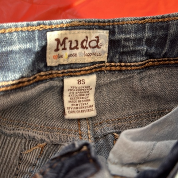 2 cute pairs of girls Mudd Jeans. Sizes 8 - Picture 4 of 7